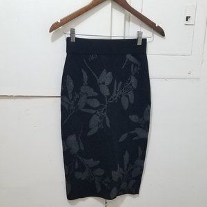 Pre-owned not worn knit pencil black Midi skirt
